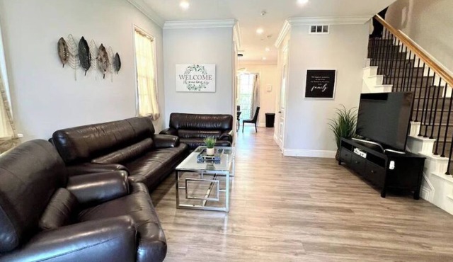 NEW 3BR 2.5BATHS upscale, attached garage, close to DTLA and Universal Studio