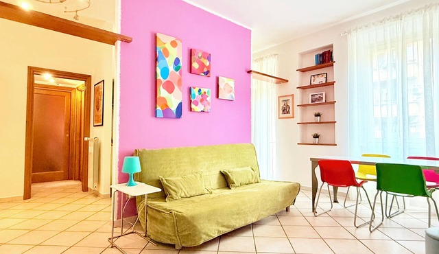 NEW and colored flat ,10 minutes from Ancient Rome