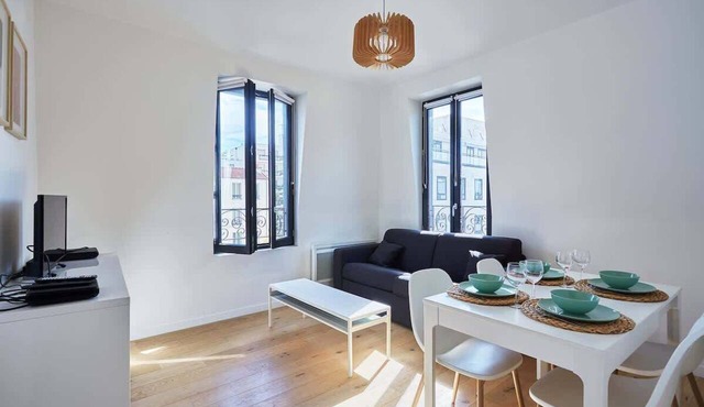 New apartment Boulogne facing "Les passages"
