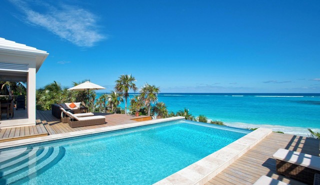 New Beachfront Home w/Private Pool, Banks Rd