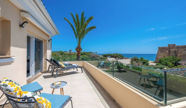 New Beachfront Villa with Sea Views - Marbella