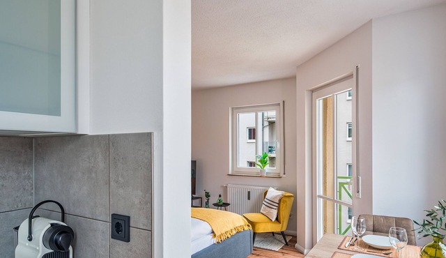 NEW/Central/Balcony/WIFI/Parking/Netflix/Nespresso