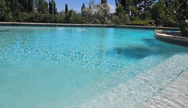 NEW Character villa with magnificent swimming pool, just outside Aix-en-Provence