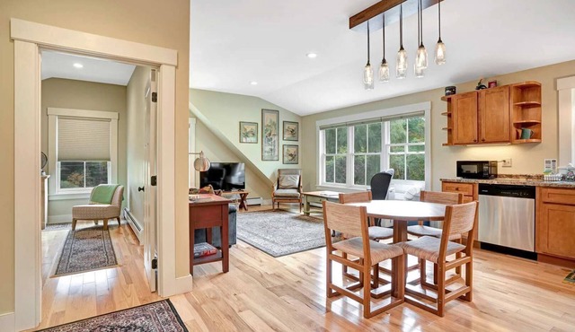 New! Charming 1BR Hideaway - Hartland Hill House