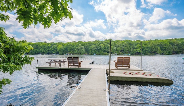 New! Charming Lakefront w/Dock & Mountain Views