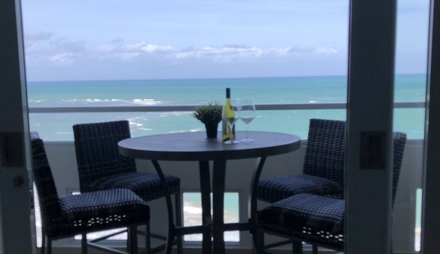 < NEW > Completely Renovated, Playa Azul-Tower 1, 17th Floor, 1 Bedroom 1Bath
