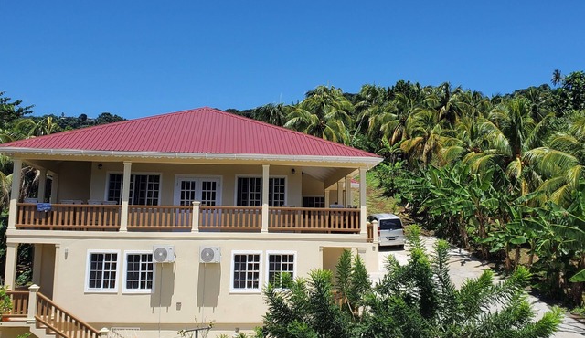 New construction spacious villa with beautiful sunset view quick ride to beach!