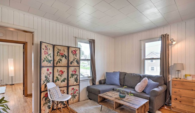 NEW! Convenient Dubuque Home < 2 Mi to Downtown!