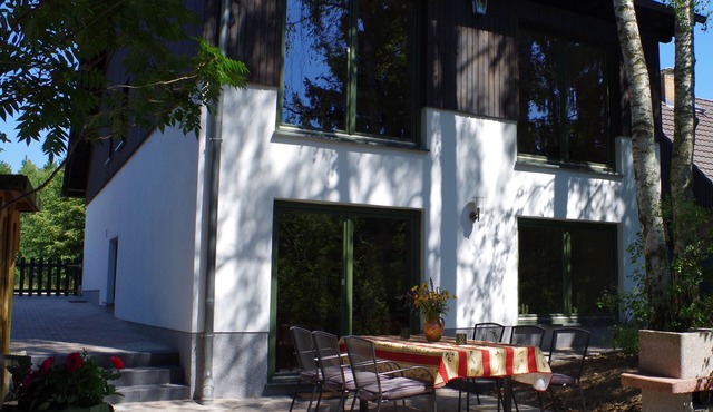 NEW - Cottage on the lake only 750m forest path to Libbesickesee