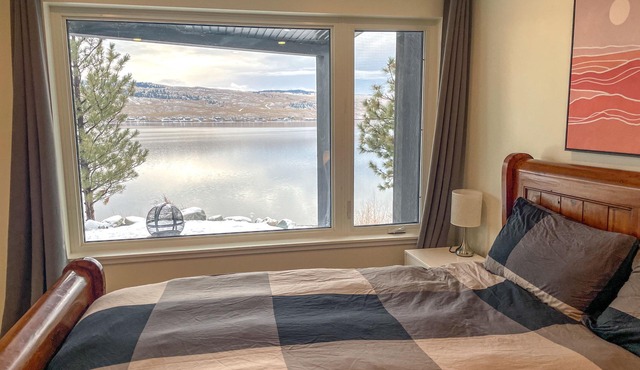 New Custom Waterfront House at Nicola Lake near Merritt, Kamloops & Quilchena