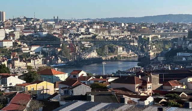 New Douro Tower 305 with shared pool and parking