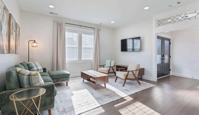 New Downtown Dickson Gem: Cozy Stay & Pet Friendly