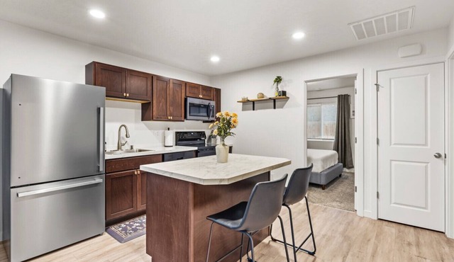 New Duplex with King Bed and Easy Highway Access