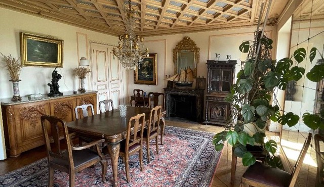 New! Extraordinary with view of Eiffel tower, Concorde Square & Tuileries Garden