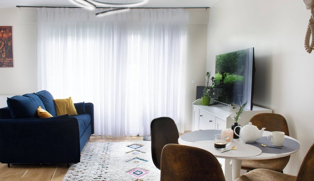 New Flat near Paris with Secure Parking 7' to RER B direct line CDG ORY