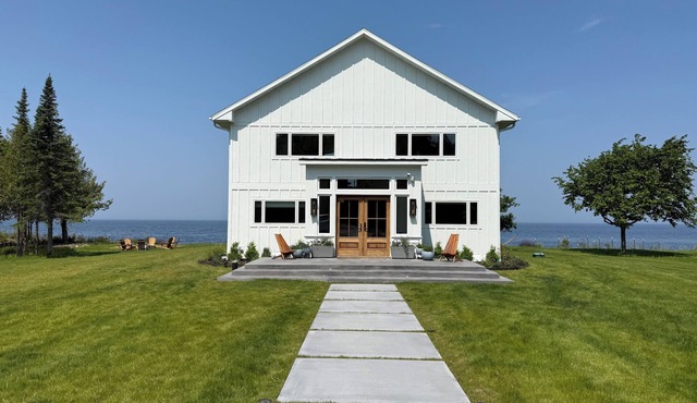 NEW Lakefront 3 Acre Renovated Egg Harbor Getaway