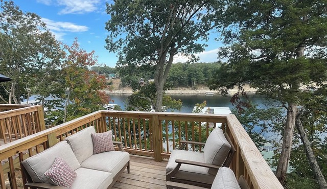 New Lakefront Condo on Herrington Lake