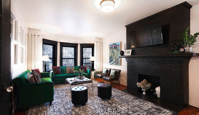 NEW Large, Upscale Apt Steps to Elmwood w/Parking!