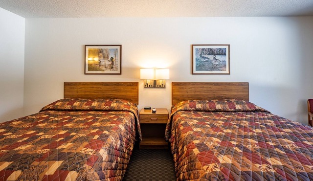 NEW LISTING! 105 Two Queen Room with Jetted Tub/Woodland View by RedAwning