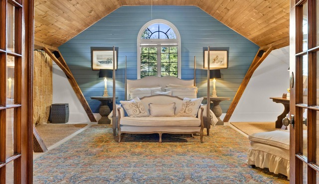 New listing! Dublinshire Farm #3: Stunning grand apt in lovely country barn.
