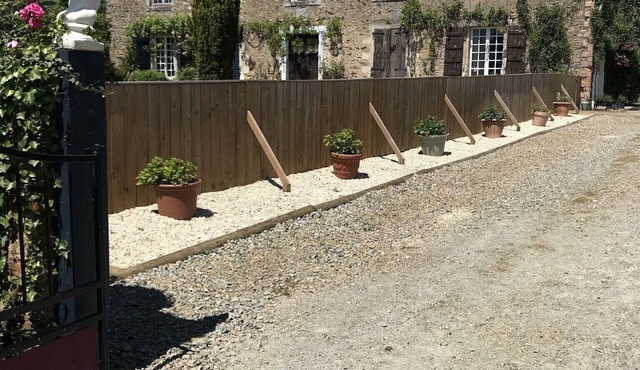 NEW LISTING! Manor House family-friendly sleeping 6