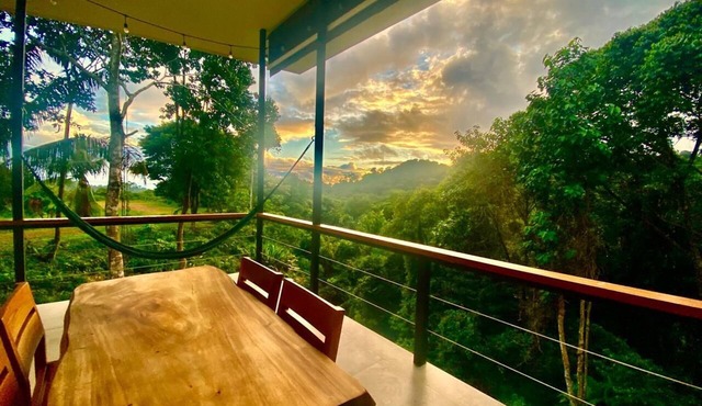 New Listing, Private Jungle House on 10 Acres, Walk to Beach-Waterfall-Yoga-Cafe