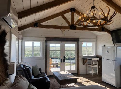 New Listing! River Front!