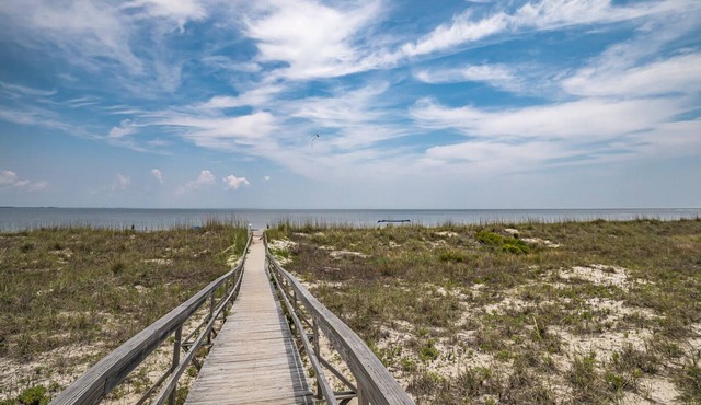 New listing - Condo on Harbor Island