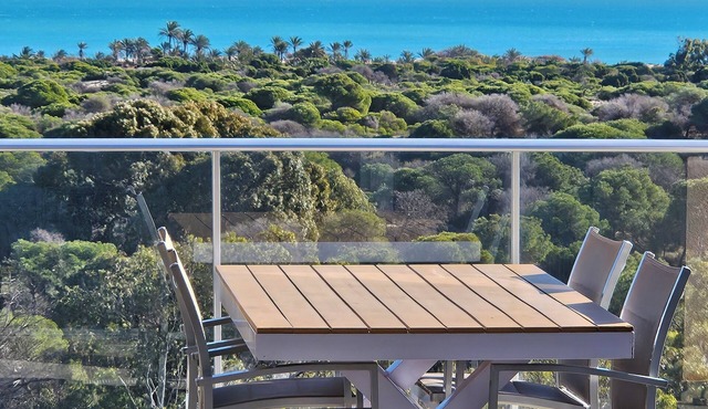 New luxury Penthouse (5 p.) Sea view & Swimming pool, 2 Bedrooms & 2 Bathrooms