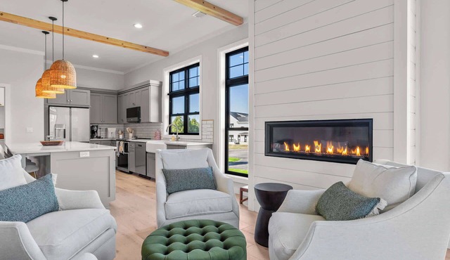 New Luxury Condo: Egg Harbor-Indoor Pool, Gym