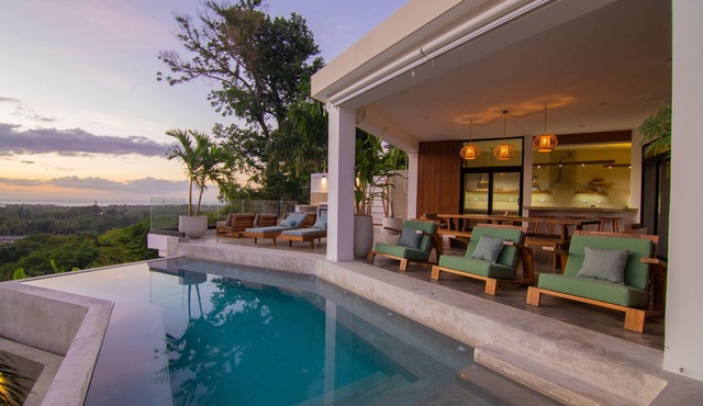 NEW Luxury StyLe 7 bedroom ViLLa @ BoNiTa BEACH