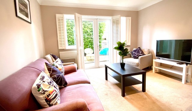 NEW! Luxury 🏡 Village 🌳 Parking 🚖 near Harpenden Luton M1 & ✈️