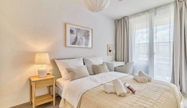 NEW Marta - stylish temporary living in Bergheim