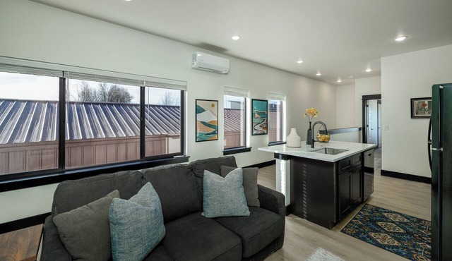 New! Modern 2BR/2BA at Summit Flats | Easy Access to Town & Outdoors!