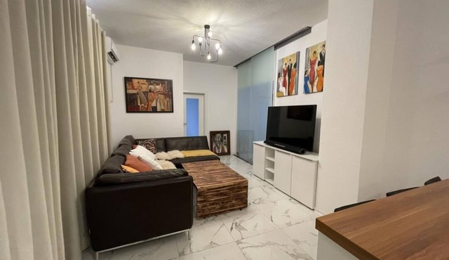 NEW! Modern apartment Blumenhaus
