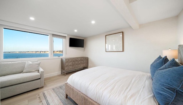 New Modern Studio - Stunning Ocean view