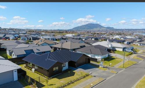 New Modern Taupo Escape just minutes from Township