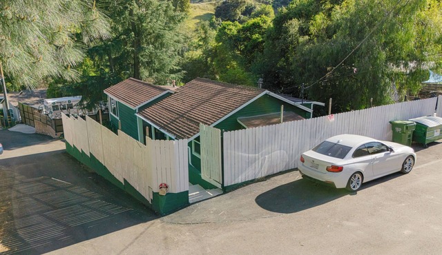 NEW MTN Home with Fast INTERNET & AC awesome Angeles Forest - 3bed2bath