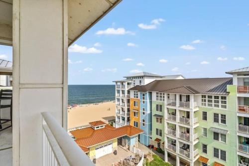New Oceanfront Penhouse 2 Decks! Sunrise/Sunsets
