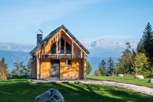 NEW OPENING "Sissi Chalets" - Unique Luxury Hideaway with Mountain view & Sauna