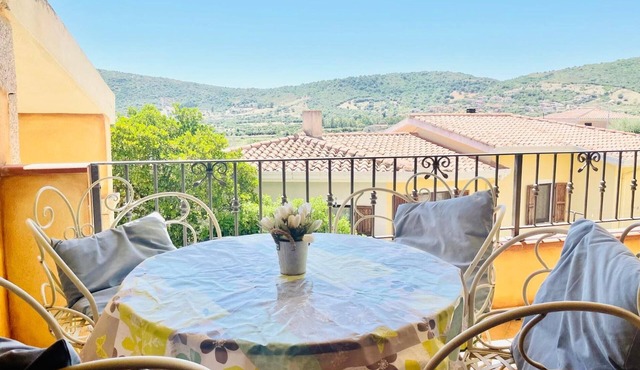 New Orange Studio Apartment in Limpiddu, Budoni – Pool, Terrace, Wi-Fi