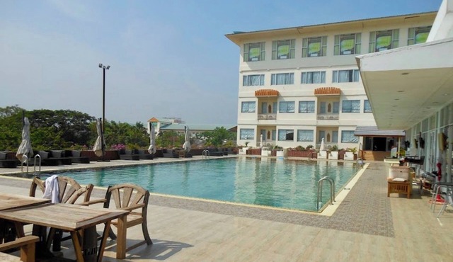 New Siya Hotel