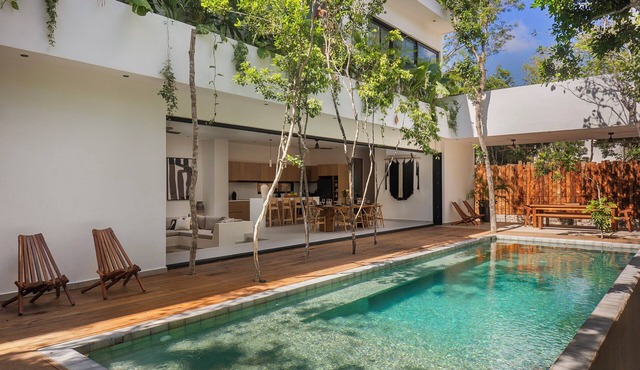 NEW! Spacious 5 Suites Villa with gorgeous outdoor space in delightful Tulum,