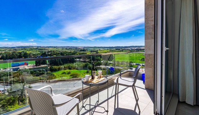 New Spacious Apartment 3 Bdr 2 Bth Bugibba 4