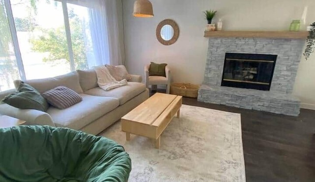 New! Spacious Bright Home in GREAT Location