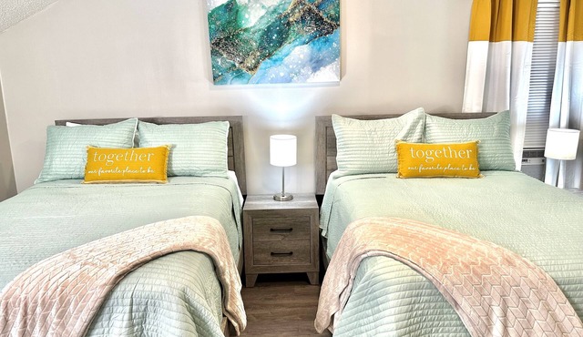 NEW! Spacious, Cozy, & Quiet Home Sleep 6