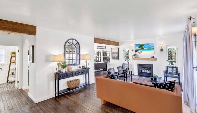 New! Spacious Detached Home | Perfect Location