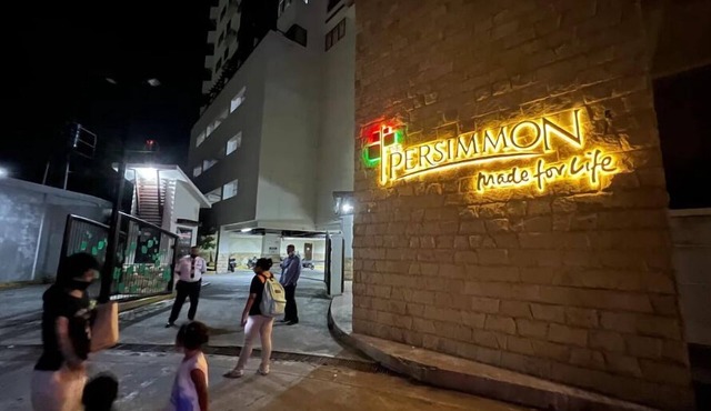 NEW Spacious studio near SM/Ayala Malls + fast net