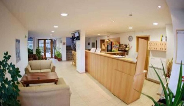 New studio apart, fully equipped, 3 min, from the gondola, swimming pool & sauna