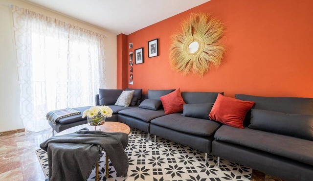 NEW Stunning DESIGN FLAT